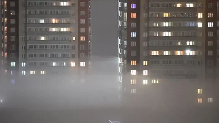 Прилет пяти рейсов задержали в Омске из-за густого тумана