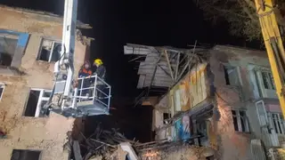 Аварийный дом обрушился в Омске