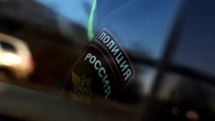 В Иркутске пьяный водитель врезался в автомобиль ППС и влетел в дерево