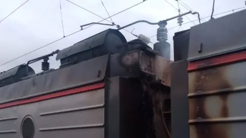 Из-за пожара в локомотиве пришлось ограничивать движение поездов в Красноярском крае