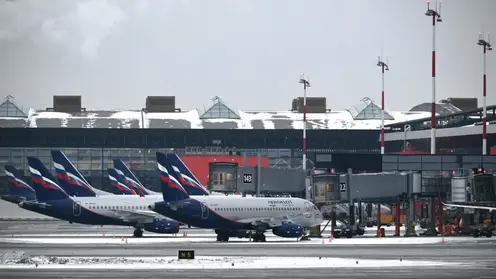 Самолет из Красноярска в Бангкок задержали на 11 часов из-за несвоевременной уборки снега